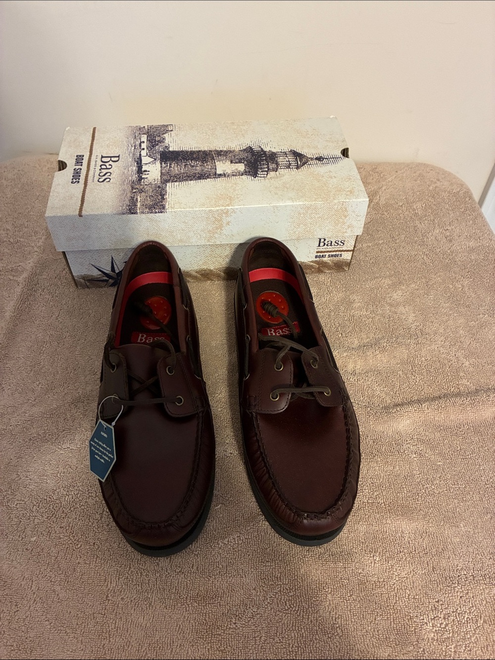 Men’s G H Bass size 13W Men's Dark Brown Leather Boat Shoes with Red Insoles